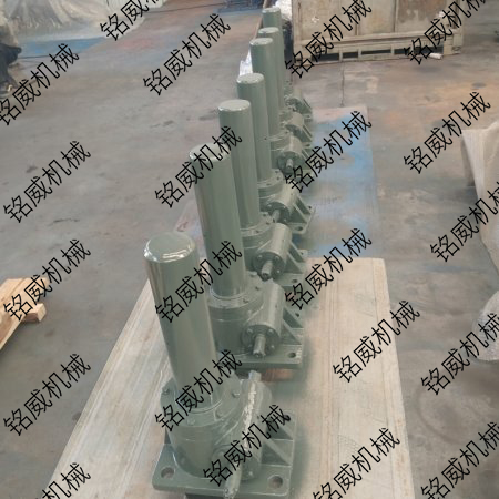 絲桿升降機(jī) 絲桿升降機(jī)